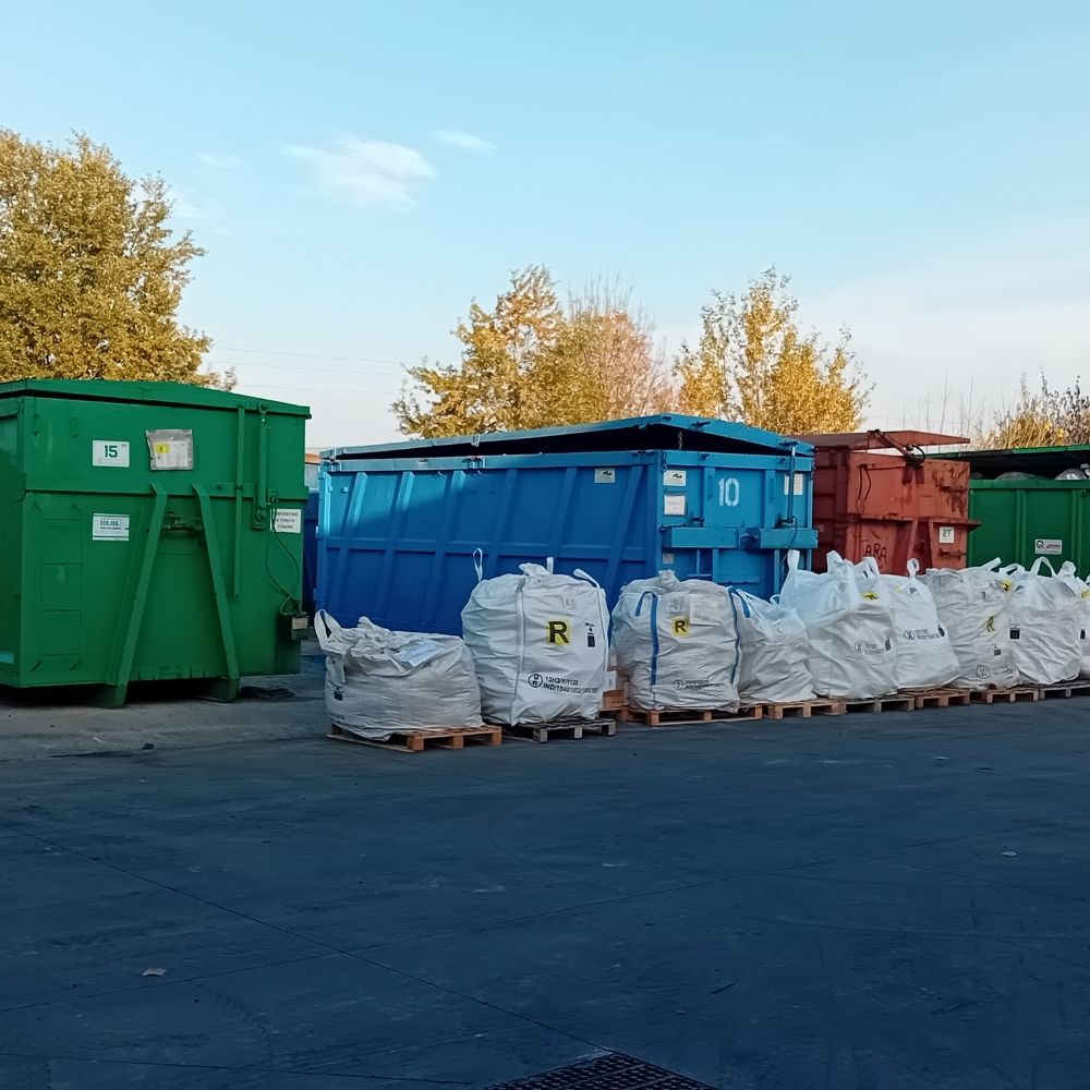chi siamo – area stoccaggio solidi